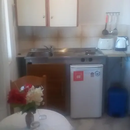 Noula Studio Apartahotel *